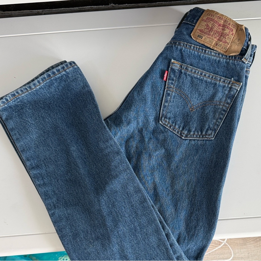 Vintage Levi’s Dark Blue Straight-Leg Jeans